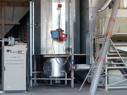 Pulverized biomass heat generator