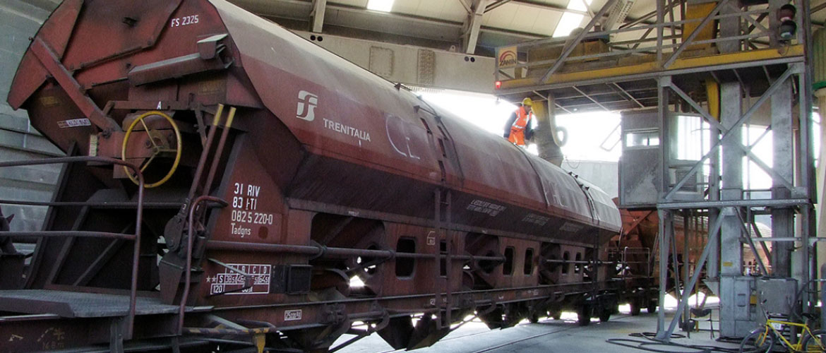 Instalación de logística ferroviaria